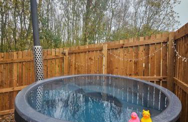 The Laurels - Wood Fired Hot Tub and Firepit - Foto 11