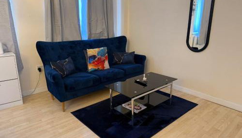 Double bed Quinton ,Studio Fast WiFi,Netflix, No deposit Required - Foto 4