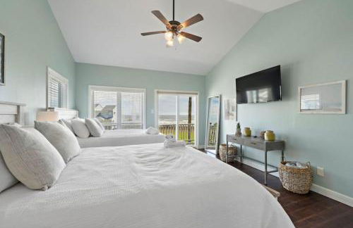3-story beach house with incredible ocean views, steps to the beach - Photo 10