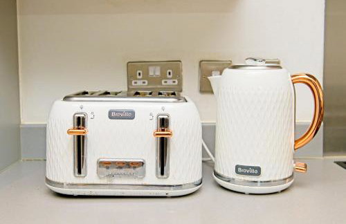 Birmingham City Centre Beautiful Apartment Walking Distance to Bullring Shopping Centre Private Parking - Photo 21