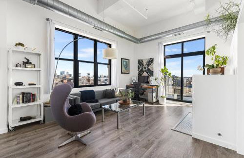 Modern Historic Loft 19ft Ceilings, Gym, Heated Parking, Skyline Views, Balcony - Foto 55