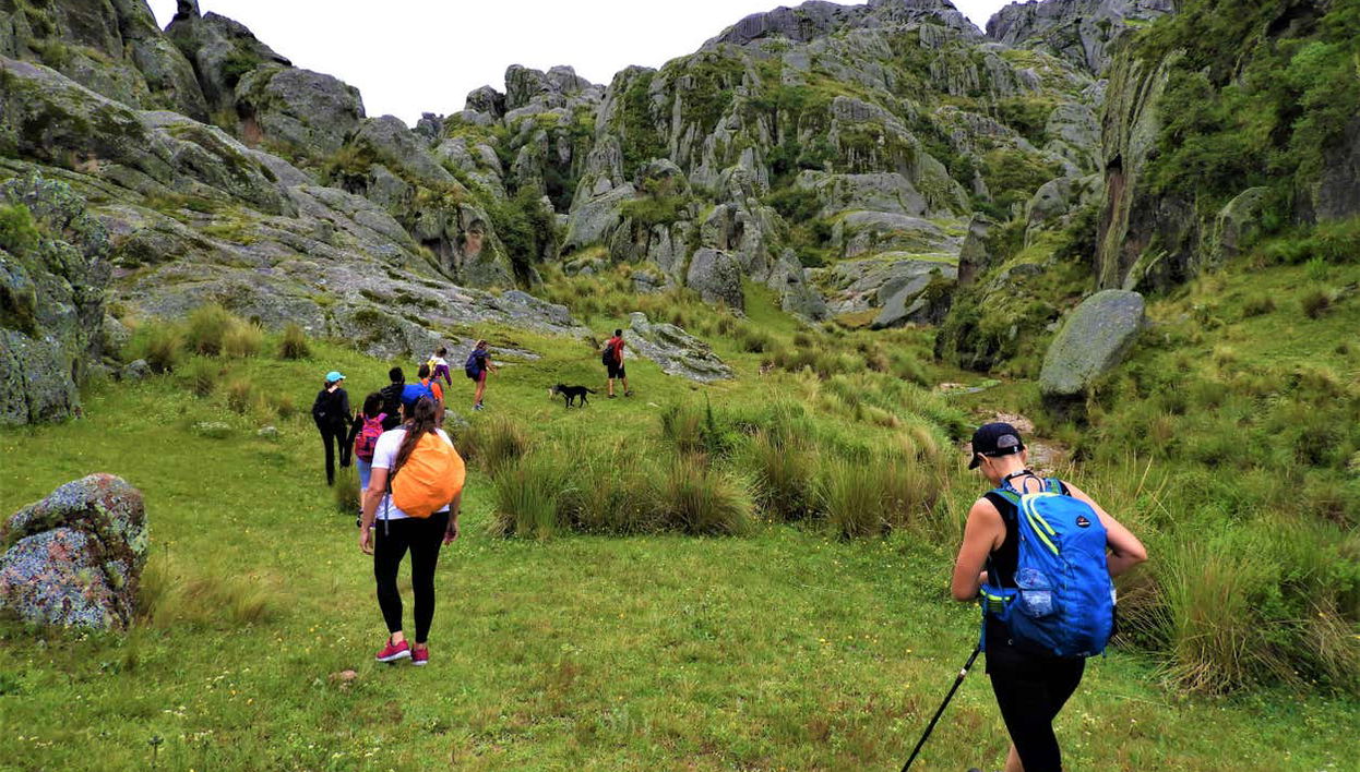 Trekking por Los Gigantes y río subterráneo del valle del Lolu - Foto 1