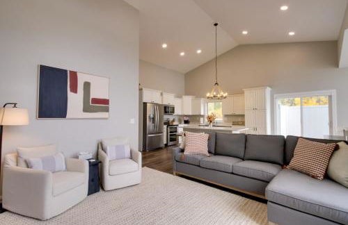 Pearl Lake Retreat with Dock and Stunning Views! - Foto 2