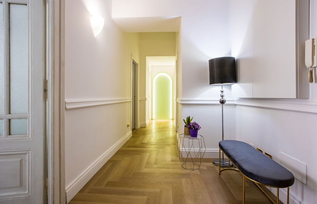 Hold Rome - Photo 28