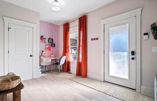 Cleveland Escape - Hot Tub - Karaoke Machine - Sleeps 12 - Foto 8