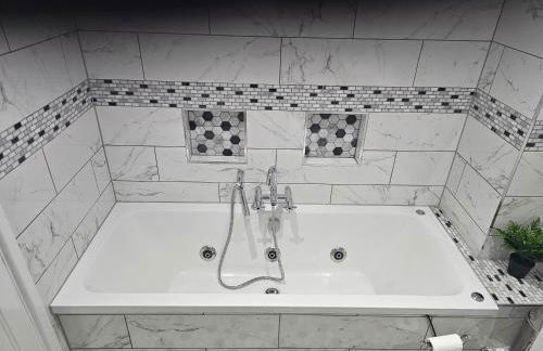 Prenton House, 3BR Close to Liverpool - Foto 3