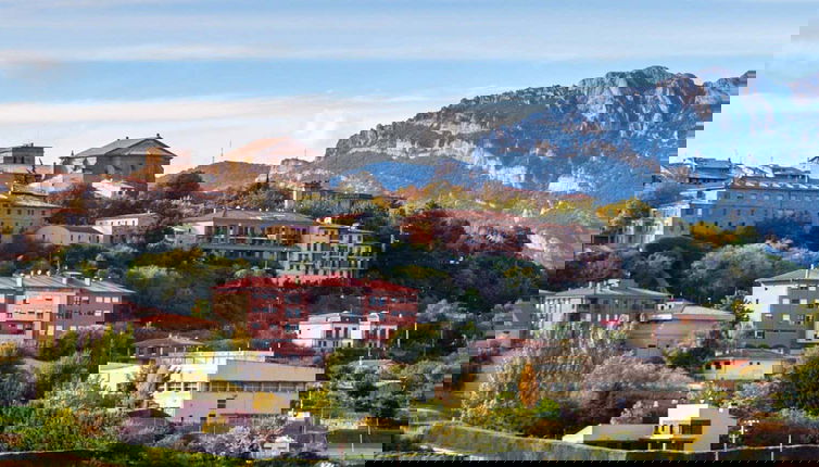 Tour of Laguardia + Visit to a winery with tasting