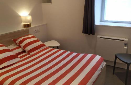 Holiday Home Großes Haus mit überdachtem und beheiztem Swimmingpool by Interhome - Foto 37