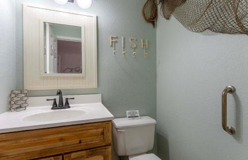 Waterfront Sunrise Beach Rental with Private Dock - Foto 8