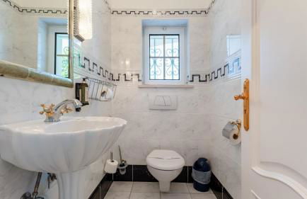 Bright 3 BDR Duplex House With Pool by LovelyStay - Foto 17