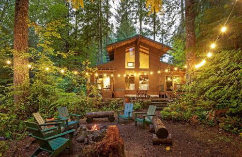 ZigZag Basecamp · Cozy Cabin Perfect for Nature Escapes w/ Hot Tub - Photo 30