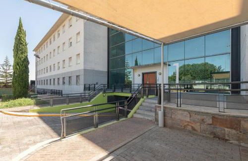 Apartment with free parking and pool - Foto 29