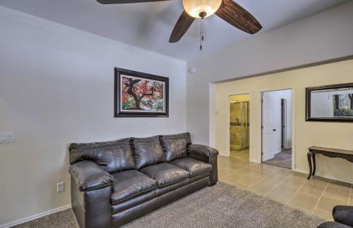 3 Mi to Rainbow Lake Home with Hot Tub and Deck - Foto 13