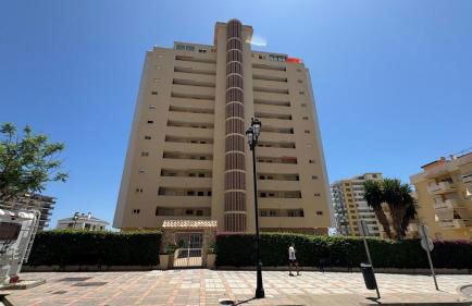 Estilo confort en Los Boliches con piscina parking - Photo 11