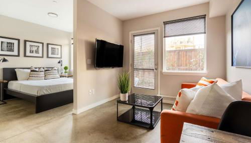 Stay Portland - Bright Studio Apartment - Food Carts & Local Shops - Photo 5