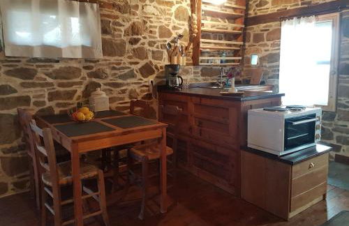 Chios Houses, beautiful restored traditional stone houses with an astonishing seaview - Foto 29