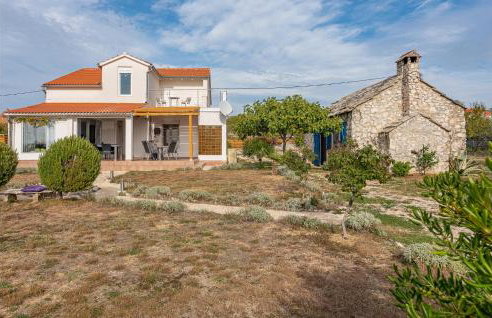 Awesome Home In Krkovic With Sauna - Photo 13