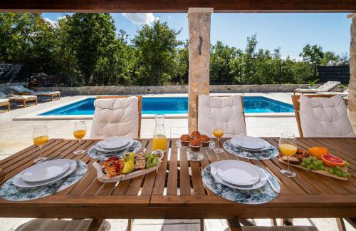 Villa Admiral Your Idyllic Retreat in rural area of Trogir hinterland - Foto 4