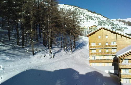 Duplex station - Photo 10