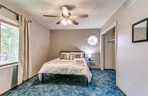 Parkside Getaway- Spacious Six Bedroom Home for Families & Friends - Foto 36