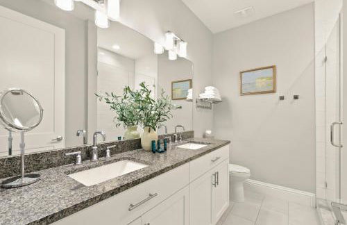 NEW! Canopy Cabana - Luxury Downtown Apartment - Foto 27