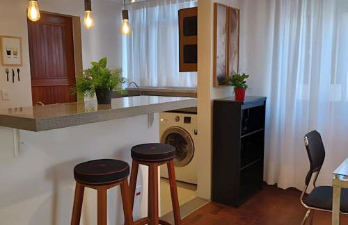 SUPERPRÁTICO-Amplo Apê com Garagem em bairro nobre - Foto 28