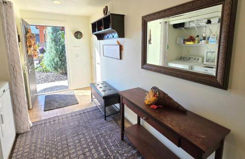 Immaculate Home w/ Mtn and River Views! - Foto 19