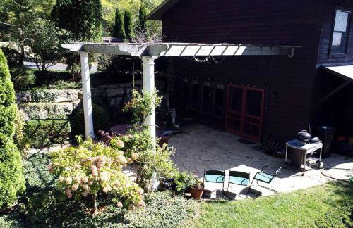 Charming Vacation Rental in a Mississippi Valley Bed and Breakfast in Elizabeth, Illinois - Foto 19