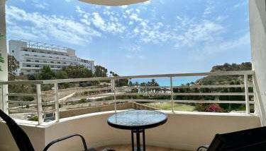 Apartamento a pie de playa con piscina y parking - Foto 4