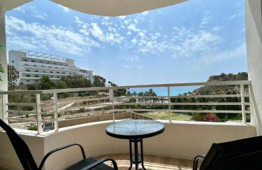 Apartamento a pie de playa con piscina y parking - Foto 4