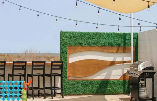 Sojourn The Lighthouse Beach Front Resort Villa - Photo 9