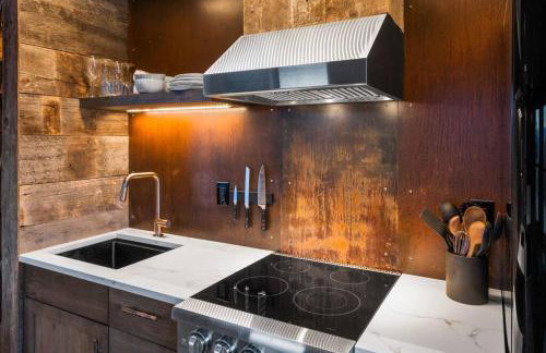 Mountain Yurt - Luxe Yellowstone Cabin I Condé Nast - Foto 24