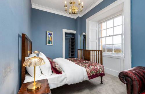 Elegant 3 Bed Apartment in Stirling Near Free Parking and Hill Views - Foto 3