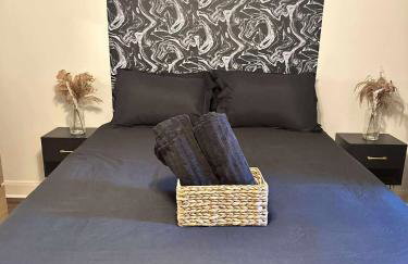 Trendy-attic at rice village - Foto 6