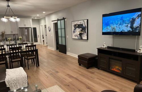 Brand New Luxury home 2022-Hot Tub-Pet Friendly - Foto 56