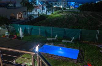 Coral Paradise Luxury Modern Family Villa with Jacuzzi, Pool View & Parking in Rhodes Island - Foto 18
