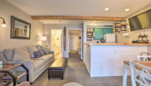 Updated Onekama Resort Condo on Portage Lake! - Foto 5