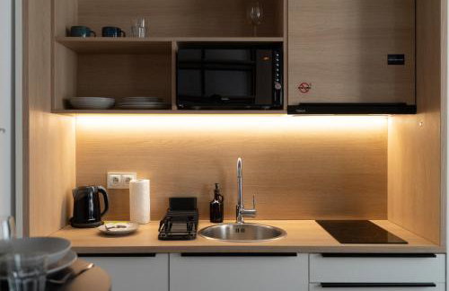 Praga Studio with Air-Con - 140m Metro, near PGE Narodowy Stadium - by Rentujemy - Foto 2