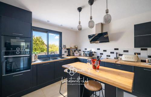 Maison de standing, jardin & BBQ - Circuit 24H à 5 min - Photo 10