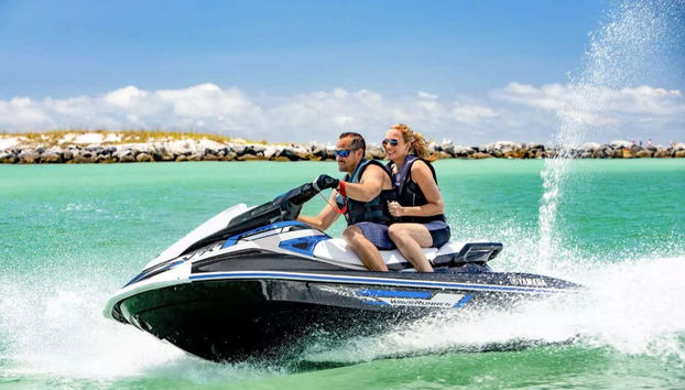 Conduisez les jet skis