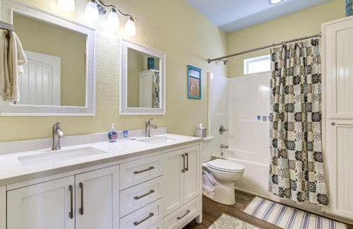 Steps to Crystal Beach! Family and Pet-Friendly Home - Foto 22