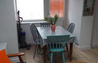 The Studio is bright, airy and comfortable. - Foto 11