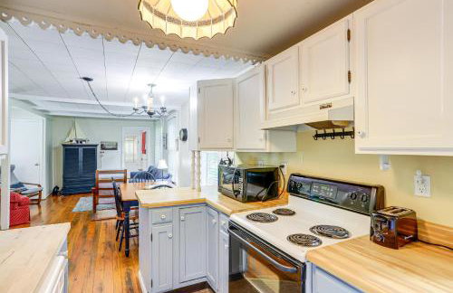 Walk to Lake Historic Lakeside Marblehead Cottage - Foto 12