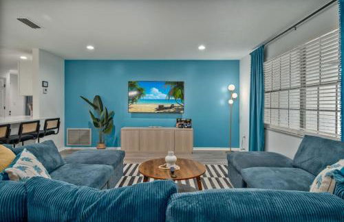 Sunny Lakeside Retreat with Pool and Firepit - Photo 1