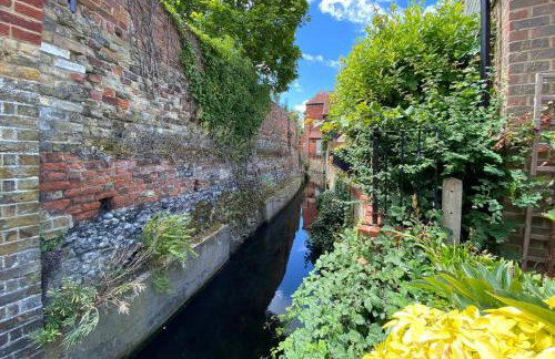 Delf Stream, close to town with lovely sunny terrace - Foto 12