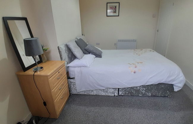 Blackpool - 2-beds - Sleeps 5 - Pet Friendly - Photo 5