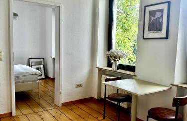 Westside Apartment - Photo 4