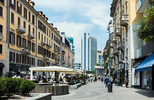 GuestHost - Corso Como Chic Apartment - Foto 24