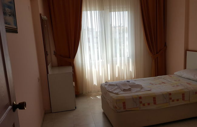 Golden Moon Apart Hotel - Photo 11