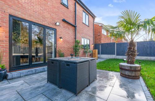 Stylish Home Hot Tub EV Parking - Foto 36